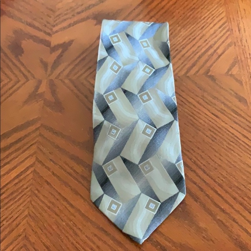 Concepts by Claiborne tie pre owned